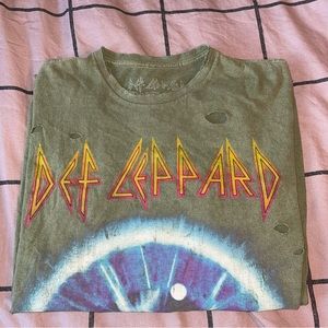 urban outfitters graphic tee